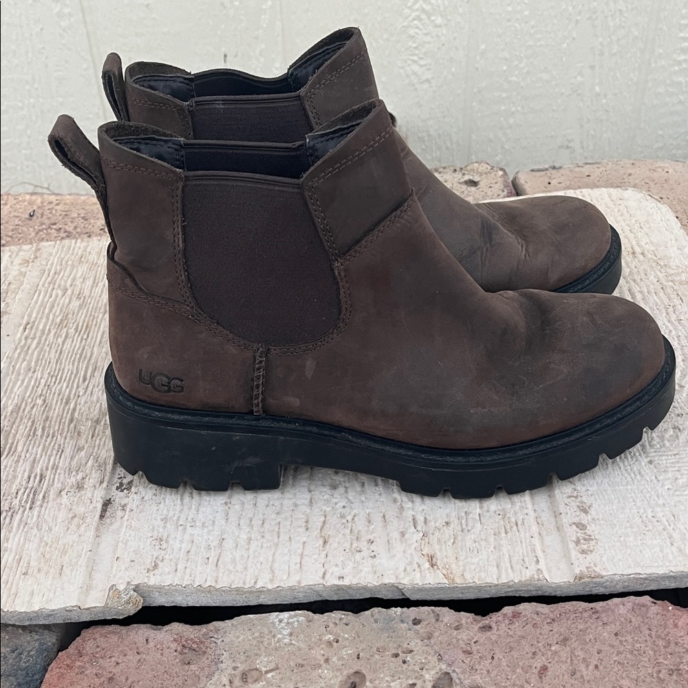 Womens Ugg Loxley Brown Nubuck Leather Platform Chelsea Ankle Boots‎ Size 9